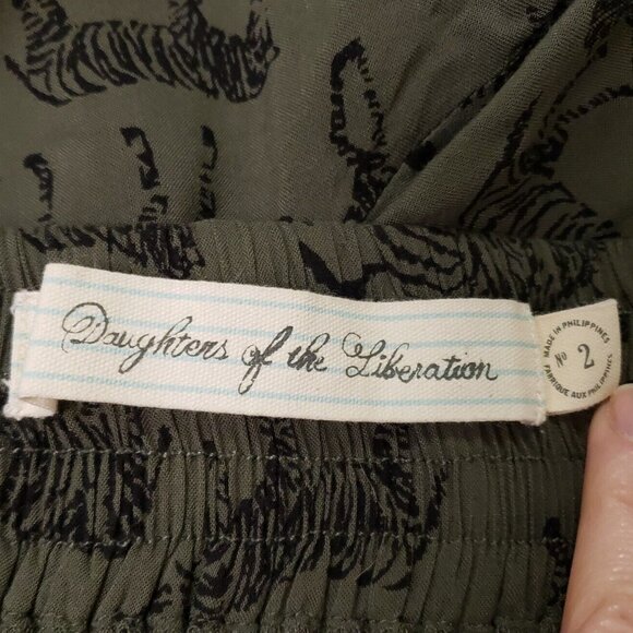 Daughters Of The Liberation Anthropologie Safari Zebra Shorts Size 2 Green Boho - Picture 3 of 10